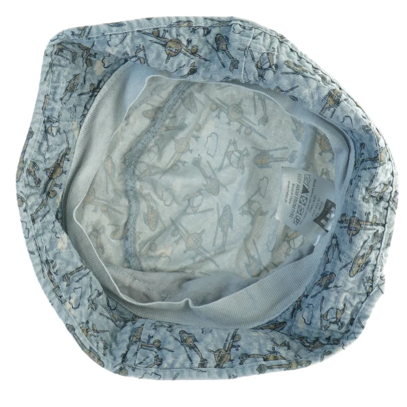 Bøllehat med flyvemaskine print fra Melton (str. 53)