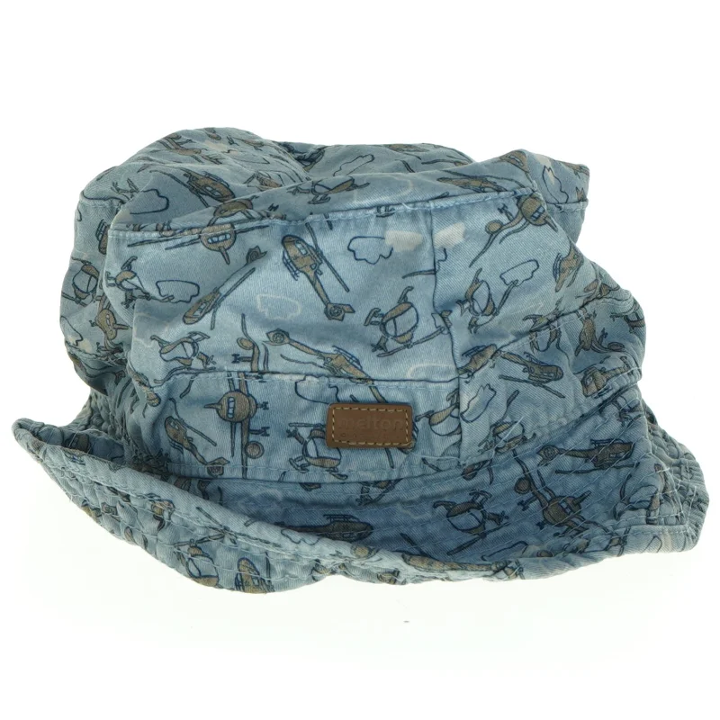 Bøllehat med flyvemaskine print fra Melton (str. 53)