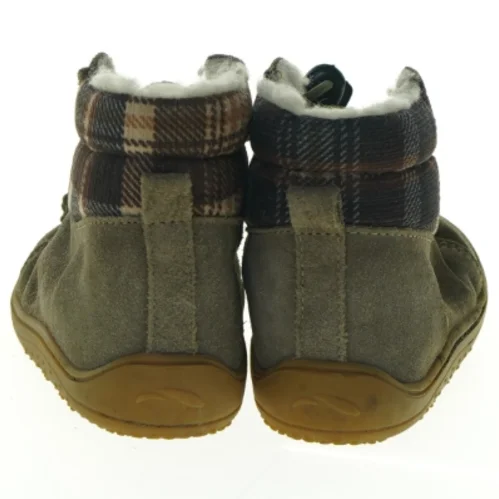 Barfodsstøvler i ruskind fra Tikki (str. 23)