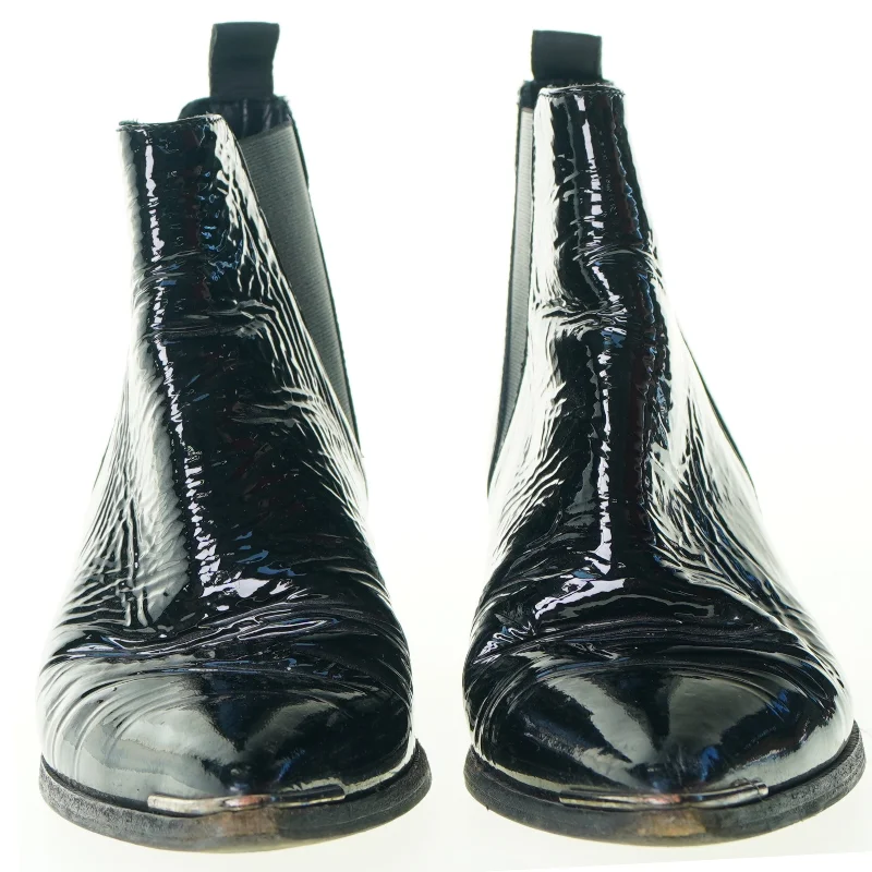 Acne Studios ankelstøvler i lak (str. 35)