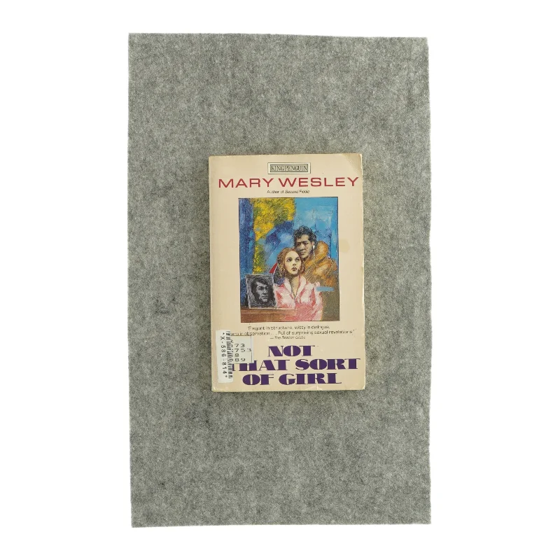 Not that sort of girl af Mary wesley (bog)