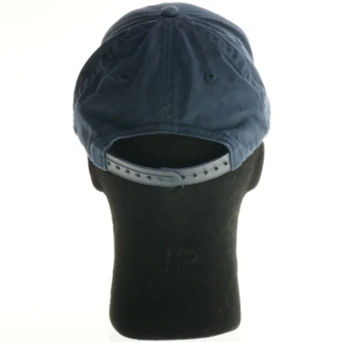 Kasket fra H&M (str. 134 til 152)