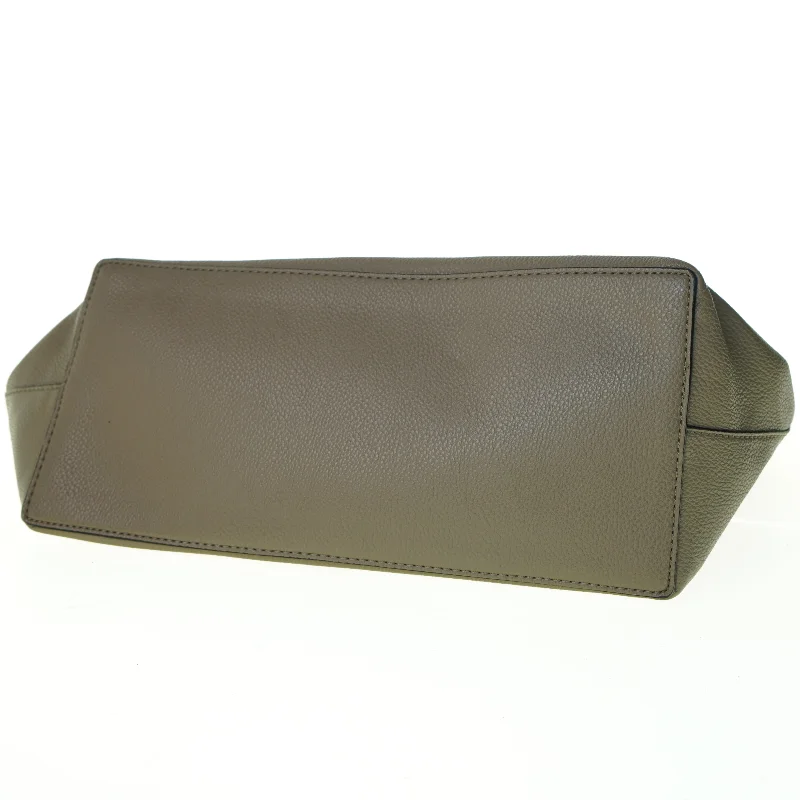 Taske fra Guess (str. 35 x 15 x 25 cm)