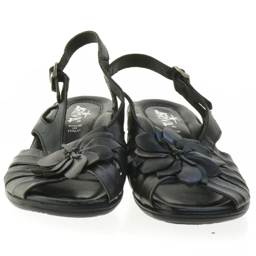 Sort sandal med hæl fra Artika (str. 35 )