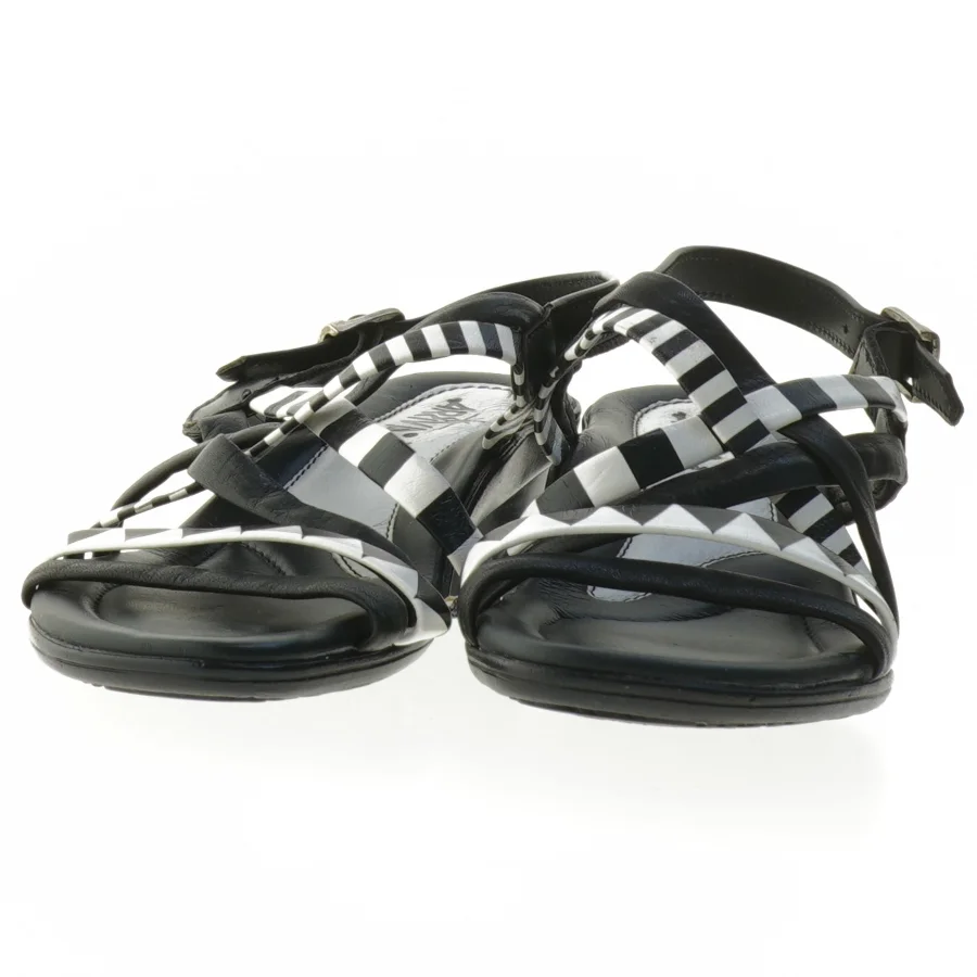 Ubrugt Sandal med hæl, størrelse 36 fra Arriva (str. 36 )