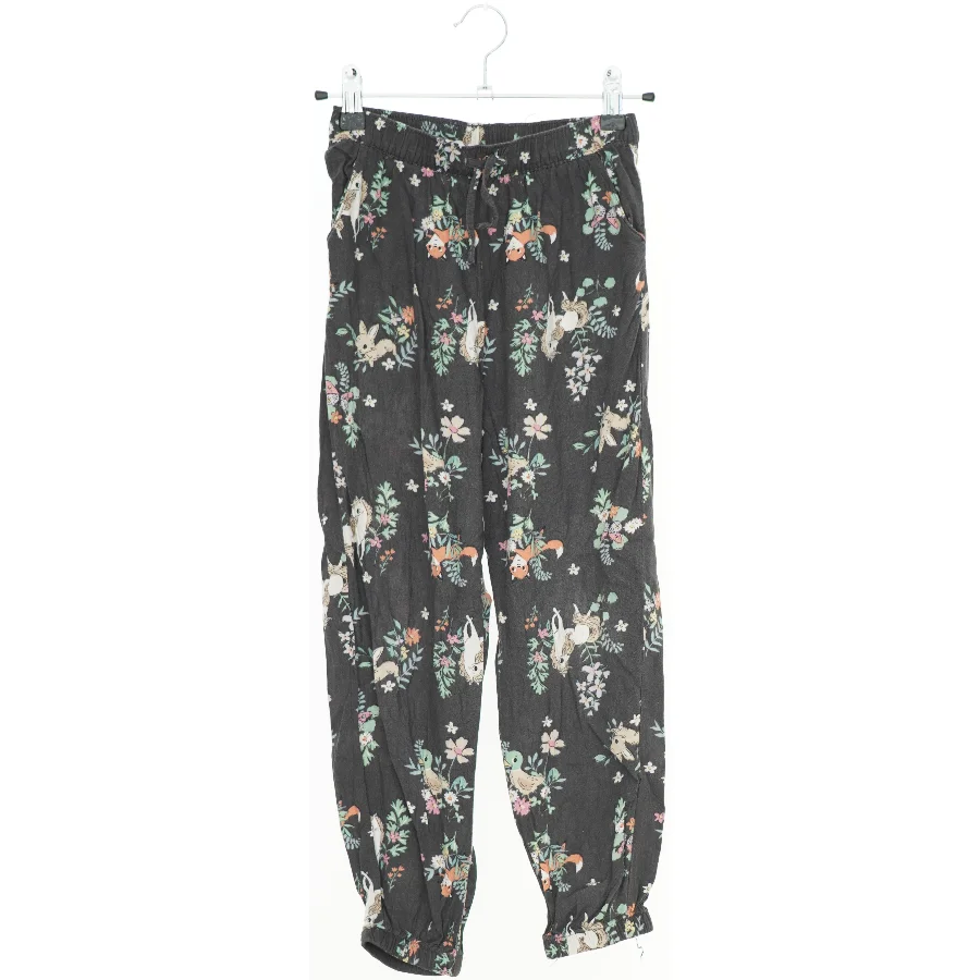 Bukser med blomsterprint fra H&M (str. 134)