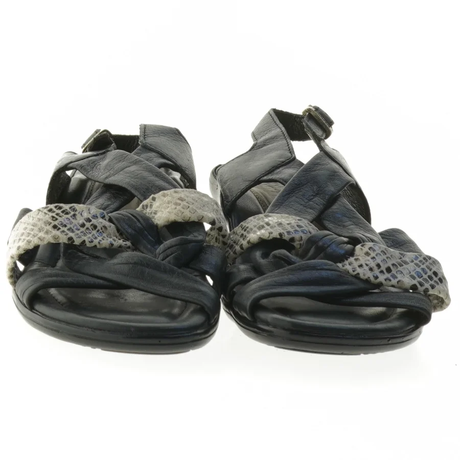 Nye sandaler i størrelse 36 fra Ariva (str. 36 )