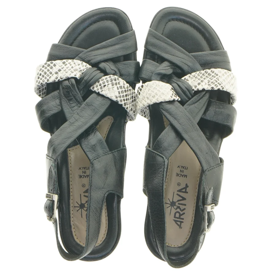 Nye sandaler i størrelse 36 fra Ariva (str. 36 )