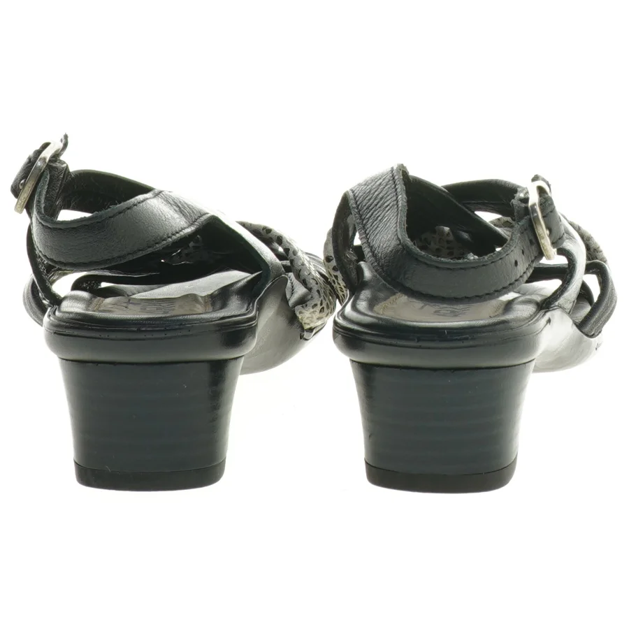 Nye sandaler i størrelse 36 fra Ariva (str. 36 )