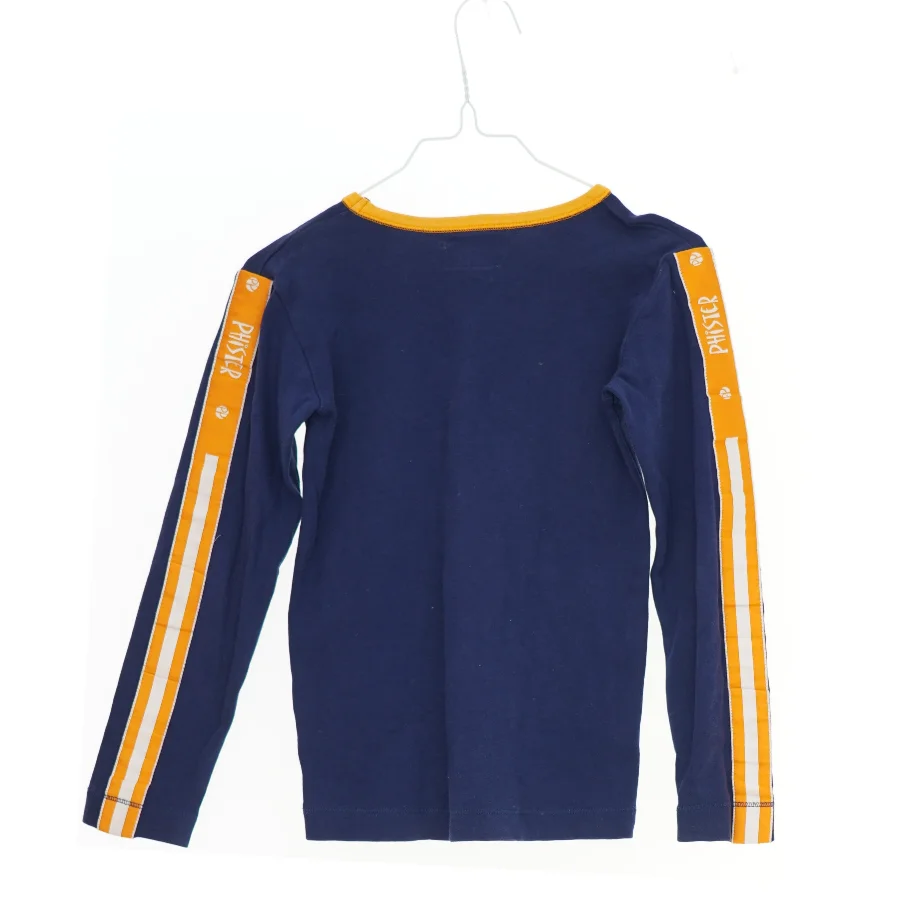 Langærmet bluse med kattebroderi fra Phister & Philina (str. 122)