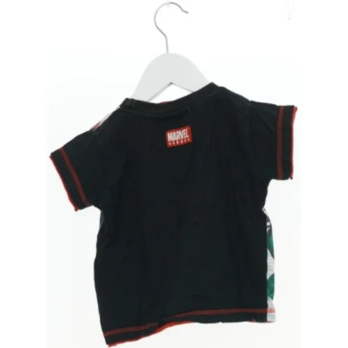 T-Shirt fra Marvel (str. 92 cm)