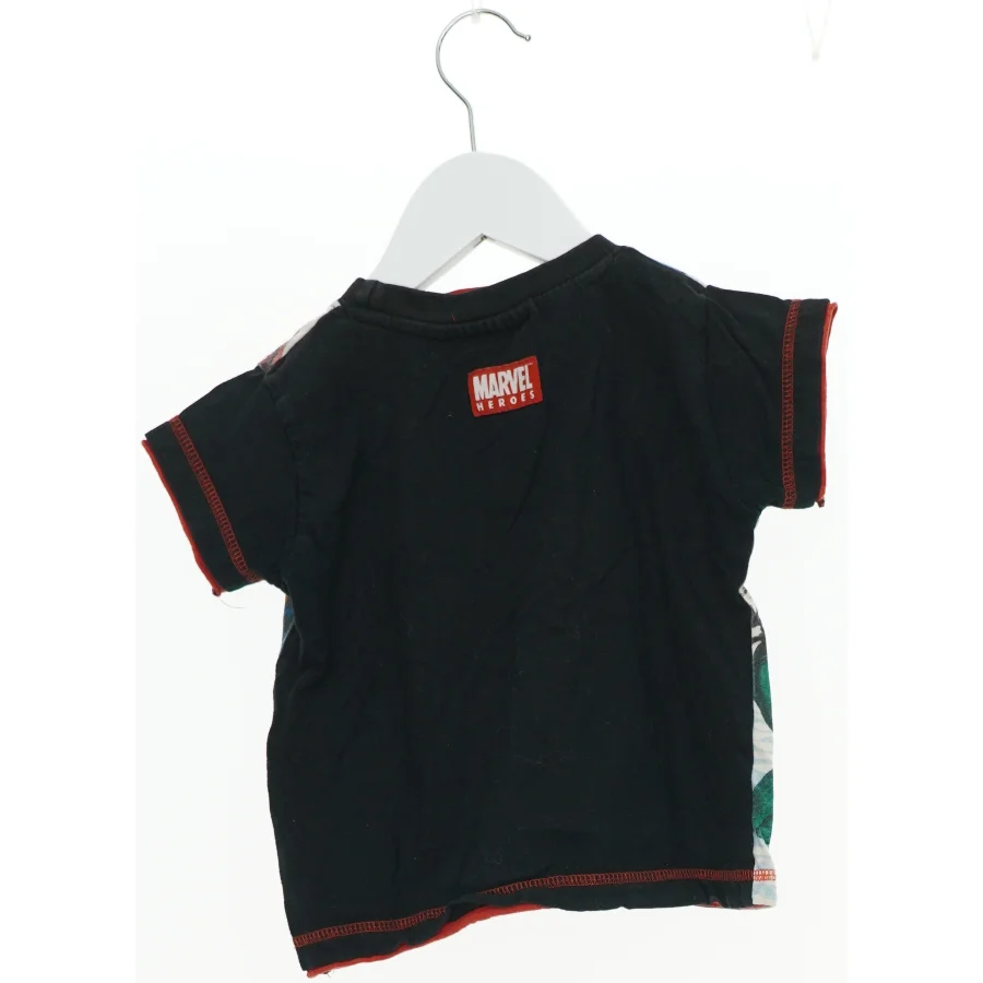 T-Shirt fra Marvel (str. 92 cm)
