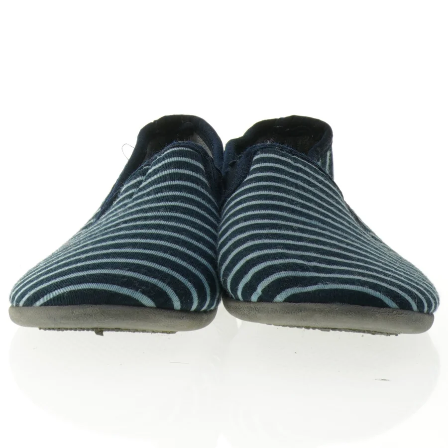Stribede indendørs sko (str. 36)