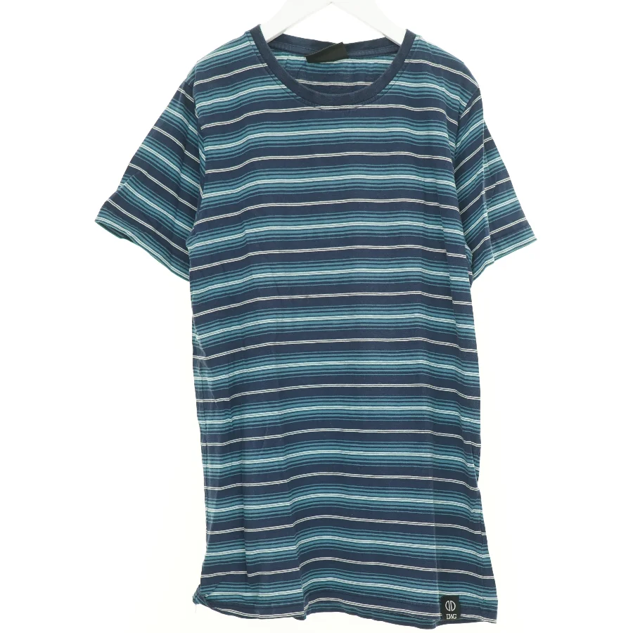 T-Shirt fra DWG (str. 164 cm)