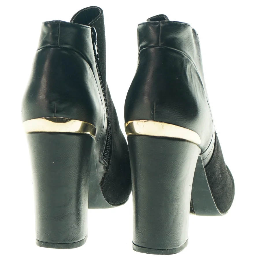 Chunky heels fra River Island (str. 38)