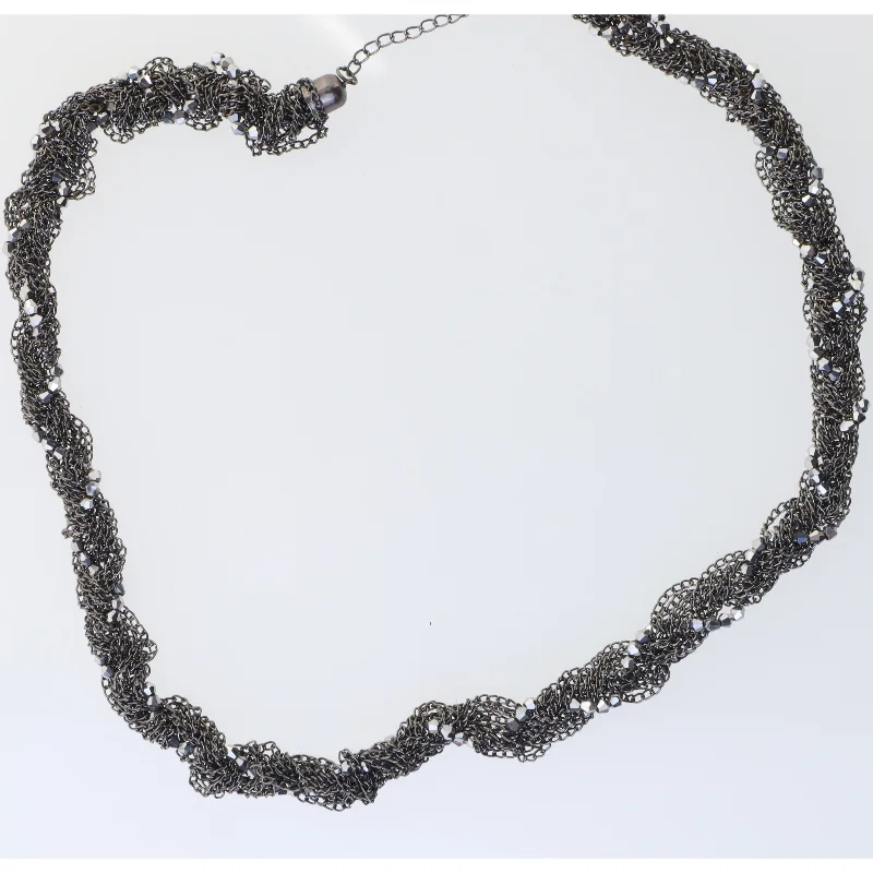 Flettet metalhalskæde (str. 80 cm)