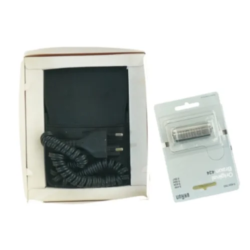 Braun kombinationsshaver fra Braun (str. 17 x 14 x 5 cm)