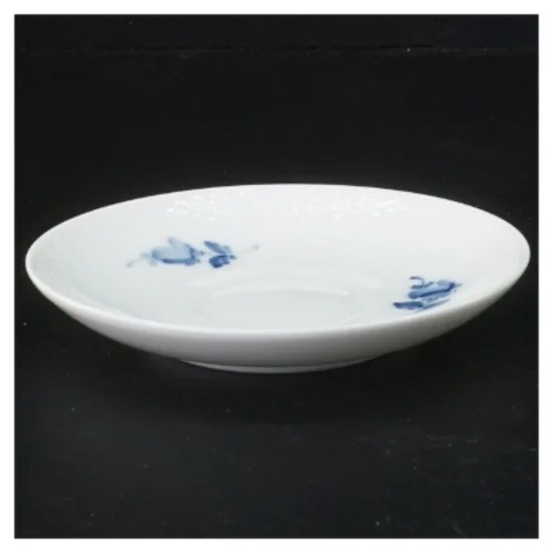 2 stk blå blomst underkopper fra Royal Copenhagen, 1.sortering (str. Diameter 14 cm)