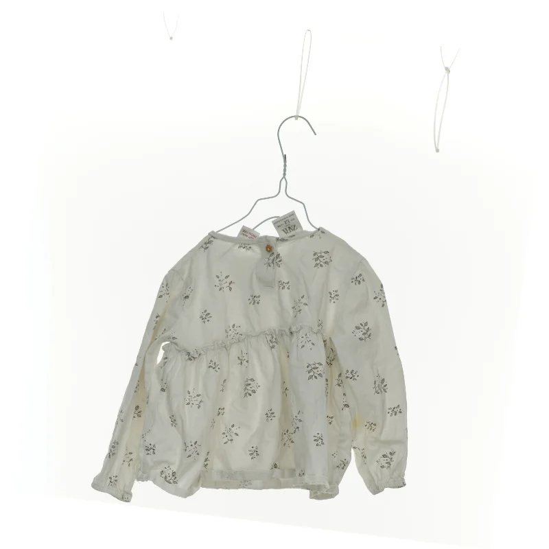 Kjole fra Zara (str. 98 cm)