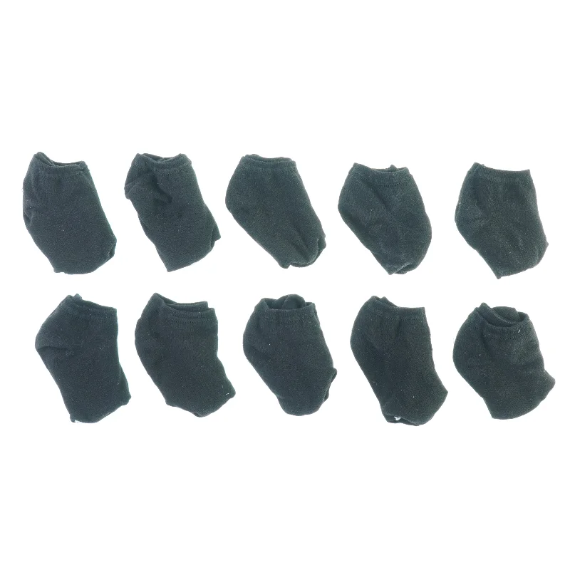 Sokker (str. 43 til 46)