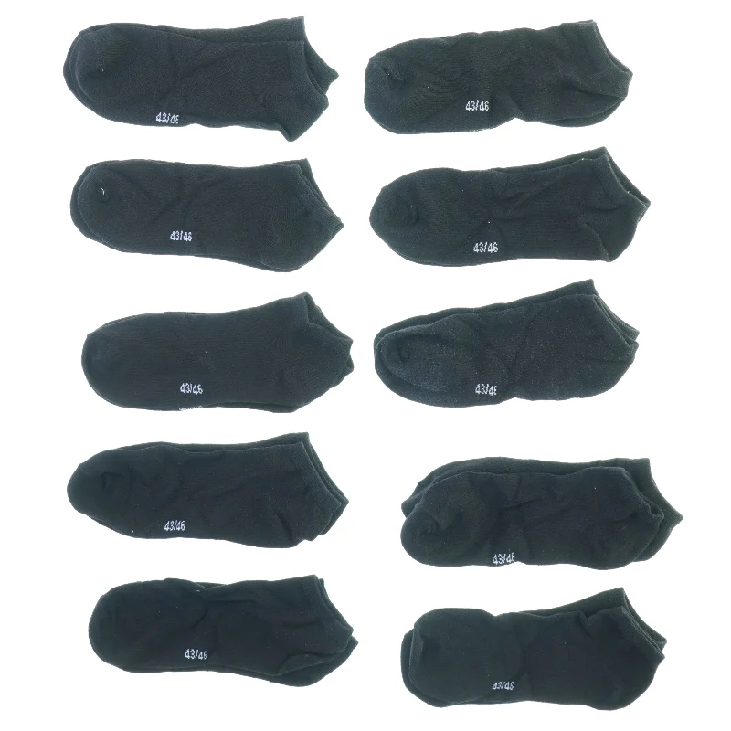 Sokker (str. 43 til 46)