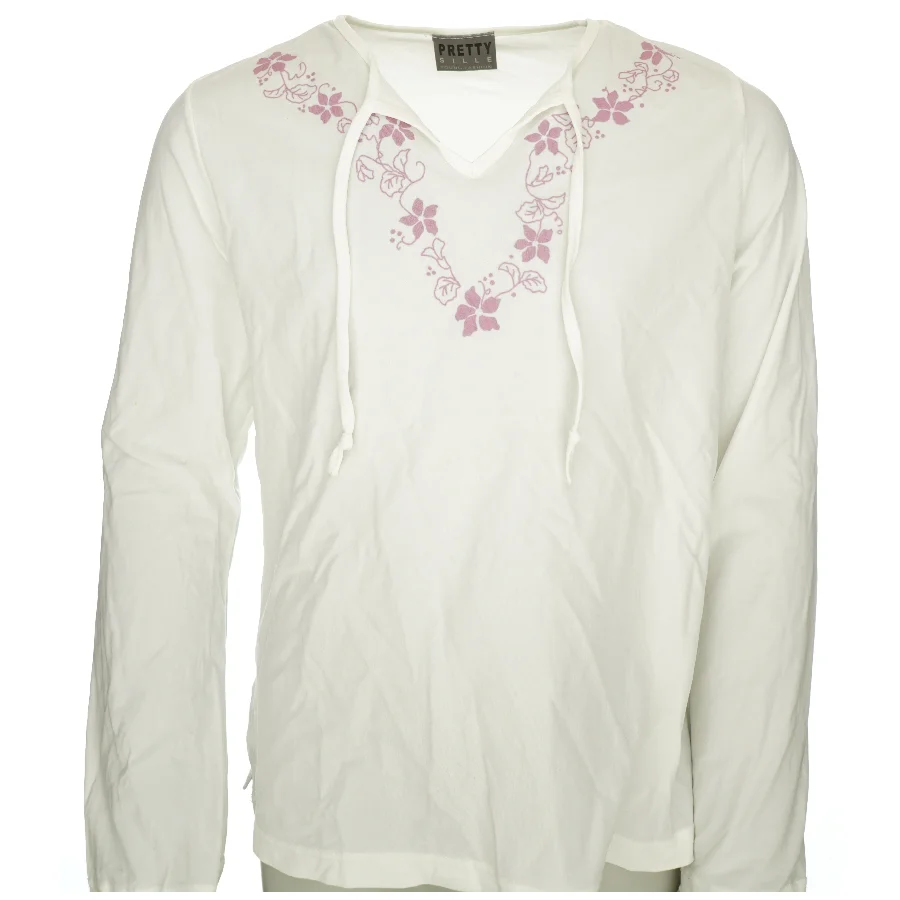 Bluse fra Pretty Sille Young Fashion (str. 160)