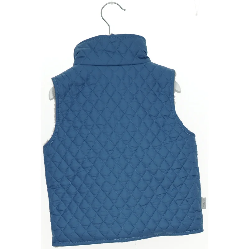 Vest med foer (str. 98)