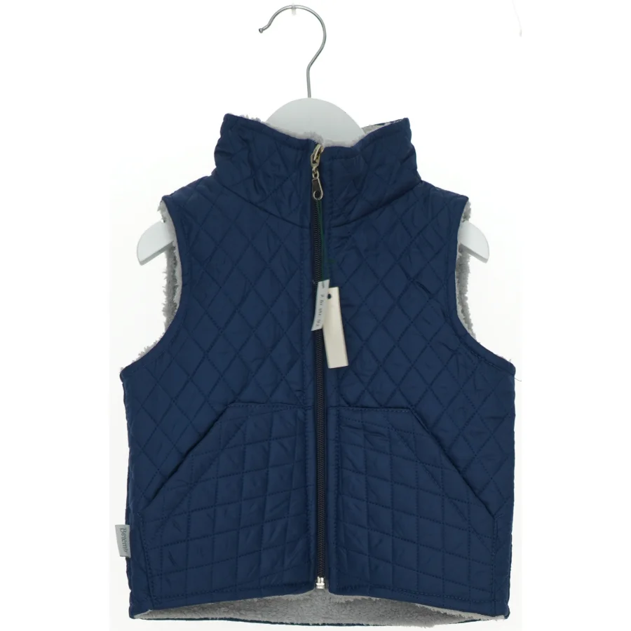 Vest med foer (str. 92)