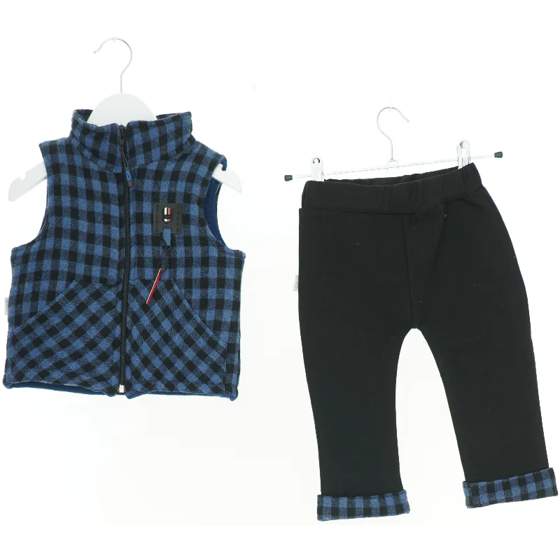 Sæt børnetøj (str. 98 cm)