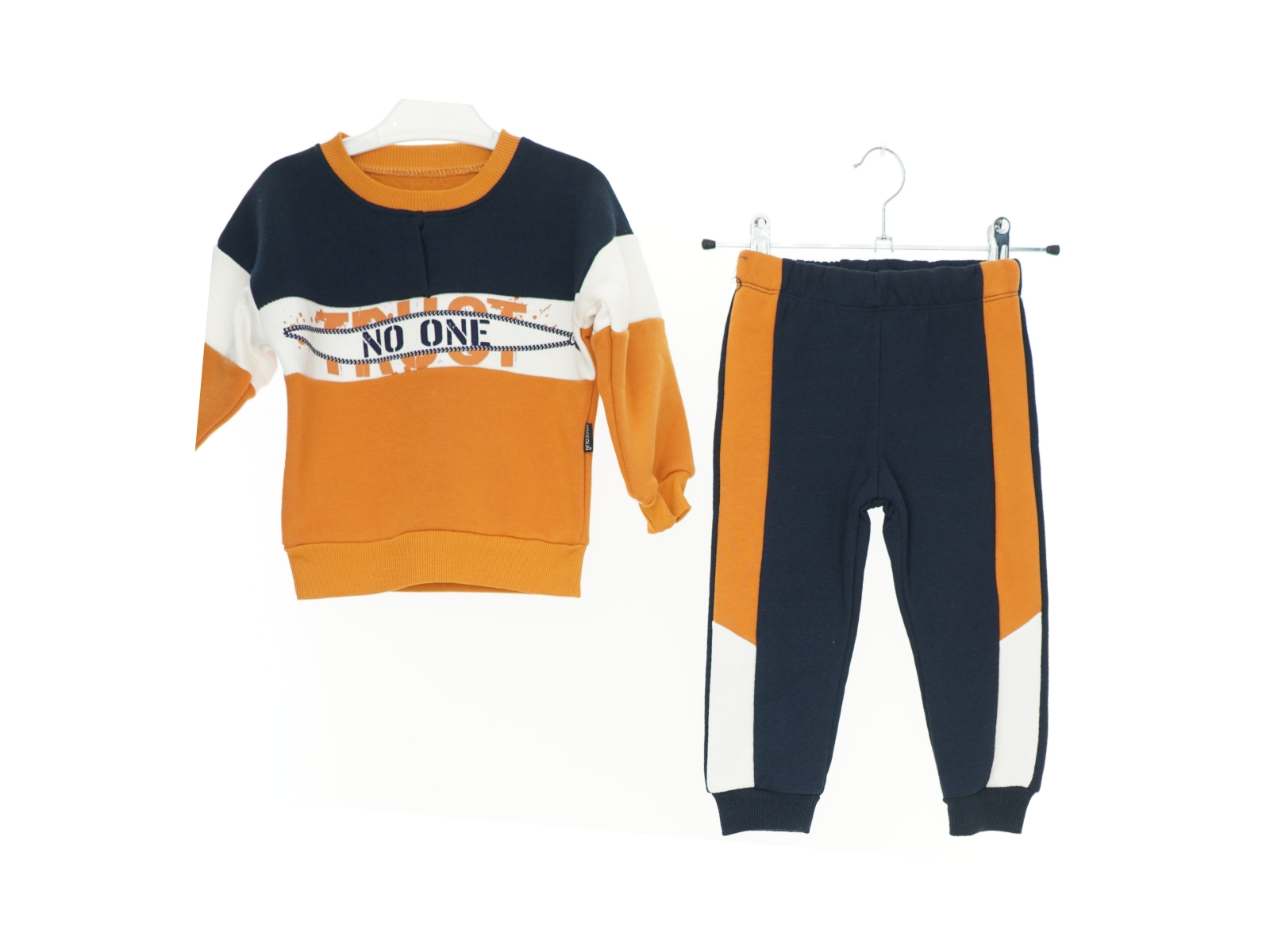 Sweatpants og sweatshirt sæt str. 92 cm)