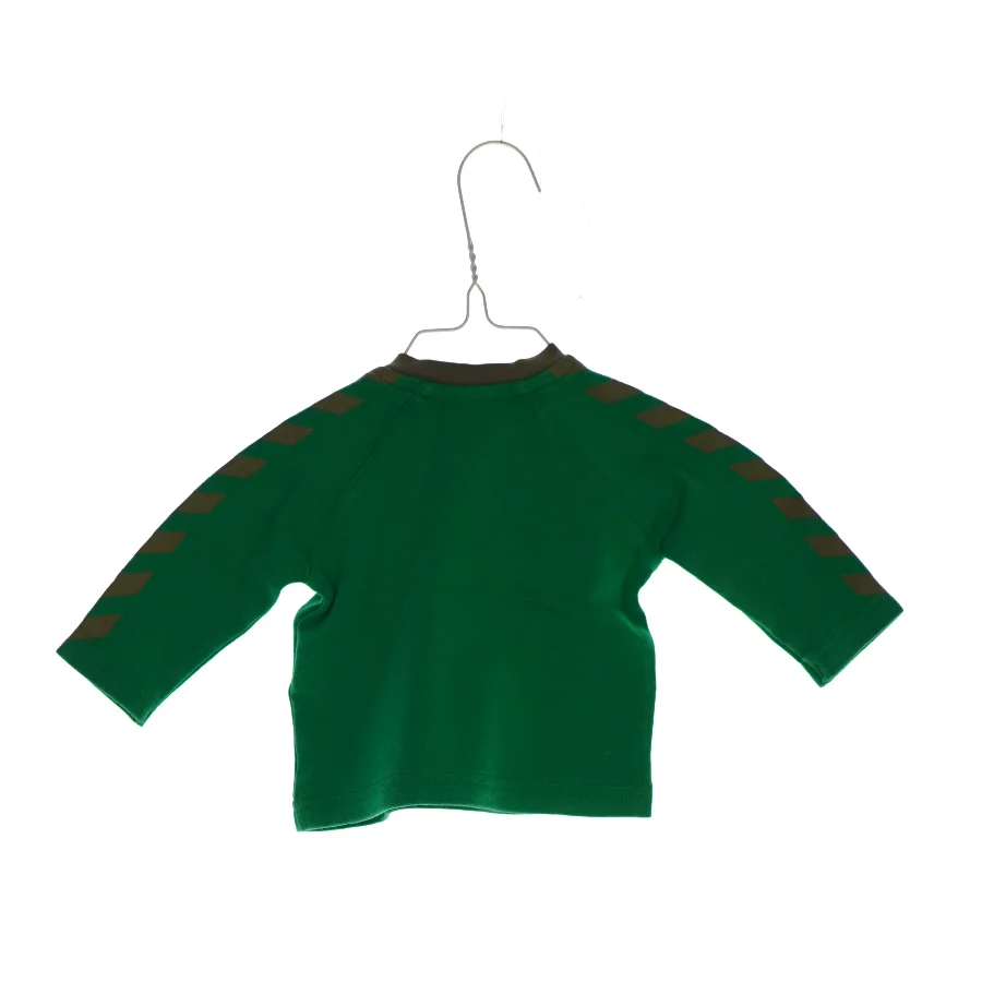 Bluse fra Hummel (str. 62)