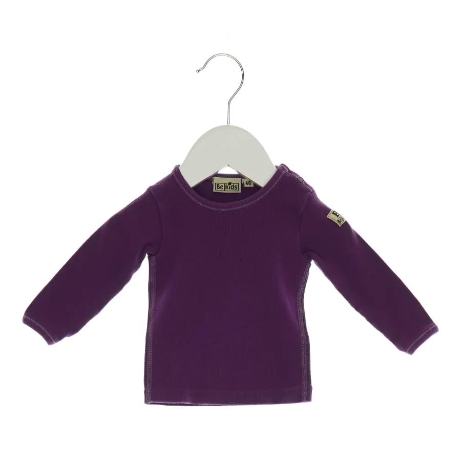 Langærmet bluse fra Be Kids (str. 60)