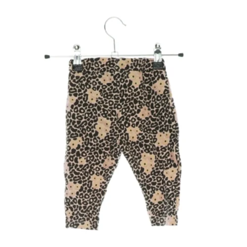 Leggings fra VRS (str. 68)