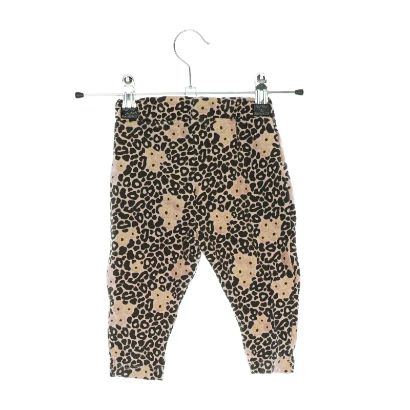 Leggings fra VRS (str. 68)