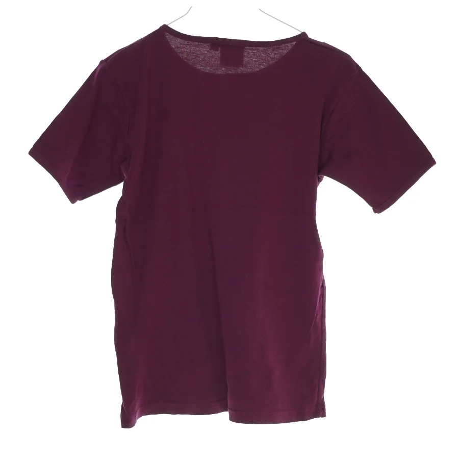 T shirt fra Hummel (str. 134)