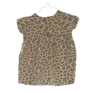 Bluse fra Bakito (str. 68)