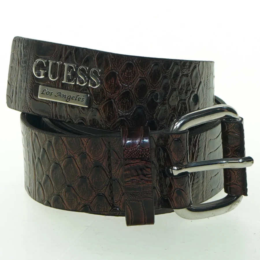 Guess præget bælte fra Guess (str. 85 cm)