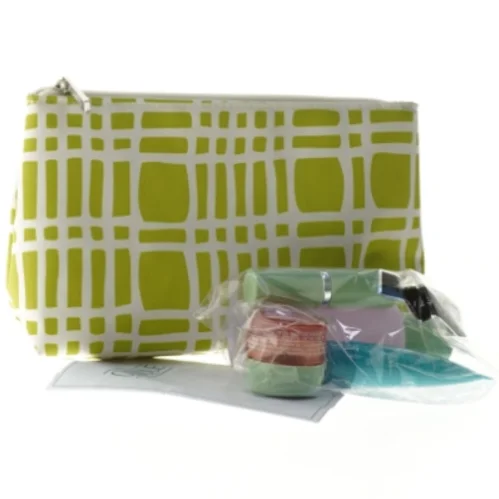 Hudplejesæt og kosmetikpung fra Clinique (str. 20x13 cm)