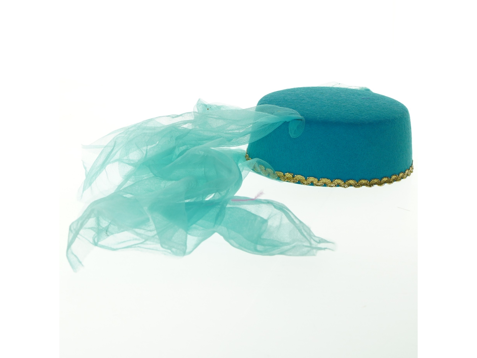 Turkis hat med slør (str. Ø. 17 cm)