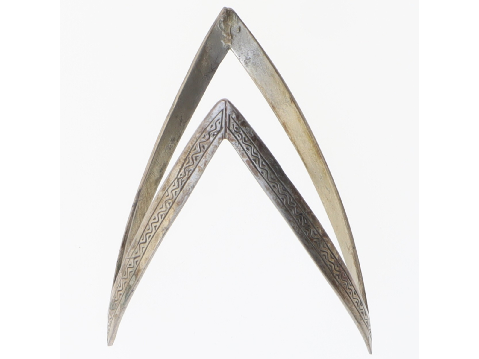 Antikt sølvarmbånd  (str. 8 x 6 cm)
