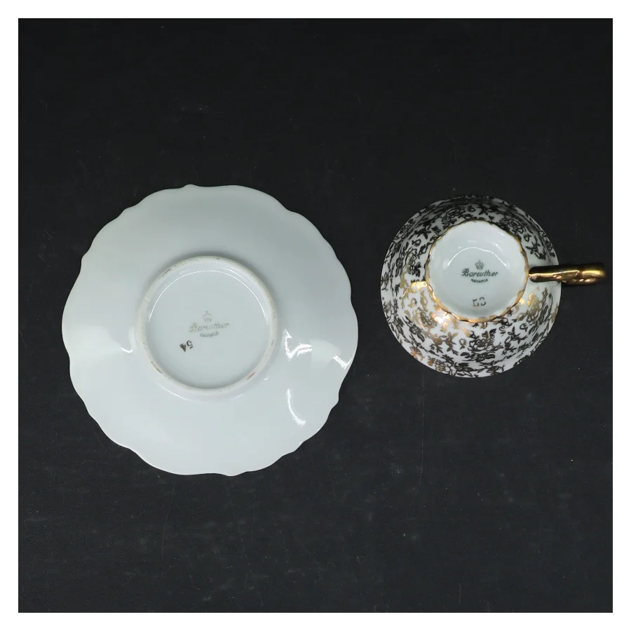 Porcelænskopper og kagetallerkener fra Bareuther (str. 3 kopper. ø 7 cm. 3 tallerkener. ø. 12 cm)