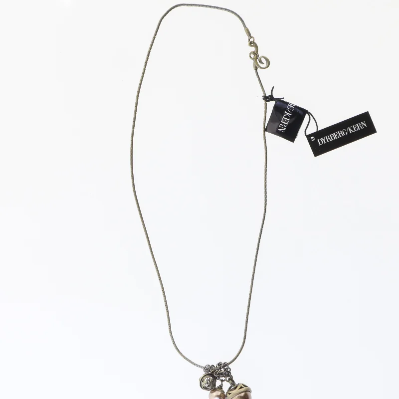 Kæde med vedhæng fra Dyrberg/Kern fra Dyrberg Kern (str. 47 cm)