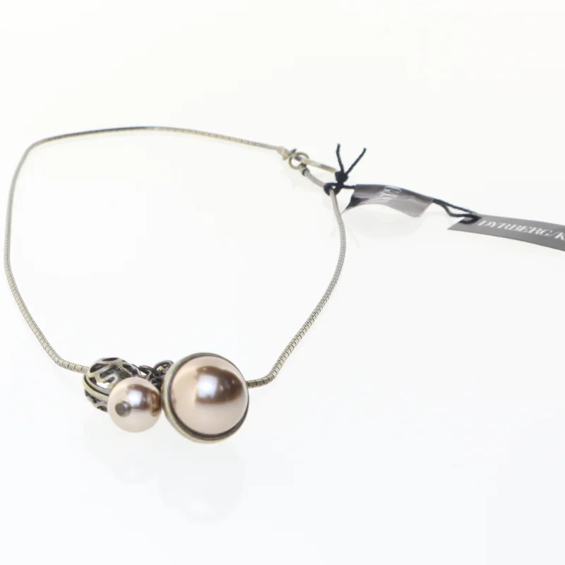 Kæde med vedhæng fra Dyrberg/Kern fra Dyrberg Kern (str. 47 cm)