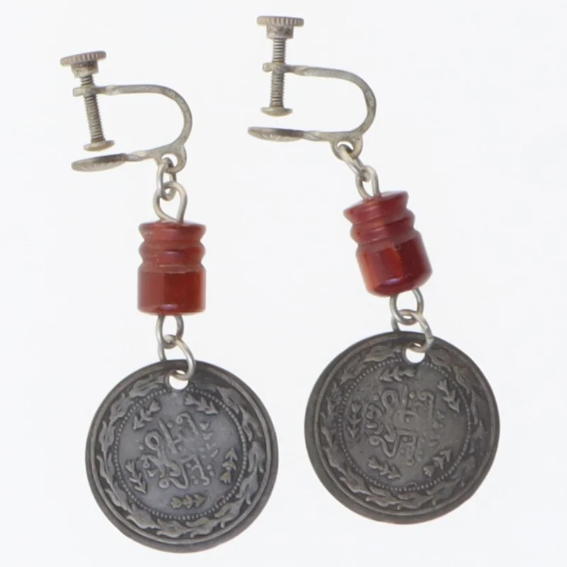 Vintage skrueøreringe med vedhæng (str. 6 x 2 cm)