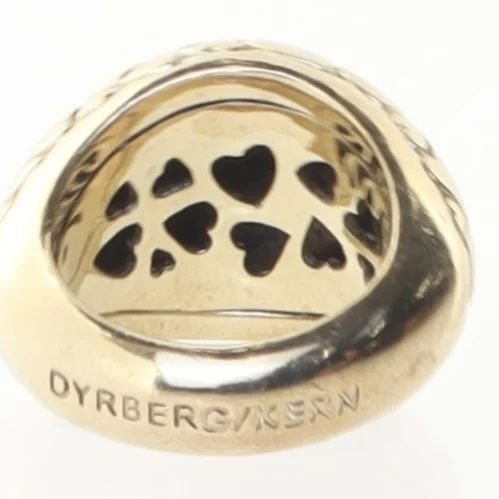 Guldfarvet ring med hjerte mønster fra Dyrberg Kern (str. 54 mm)