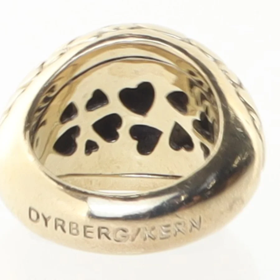Guldfarvet ring med hjerte mønster fra Dyrberg Kern (str. 54 mm)