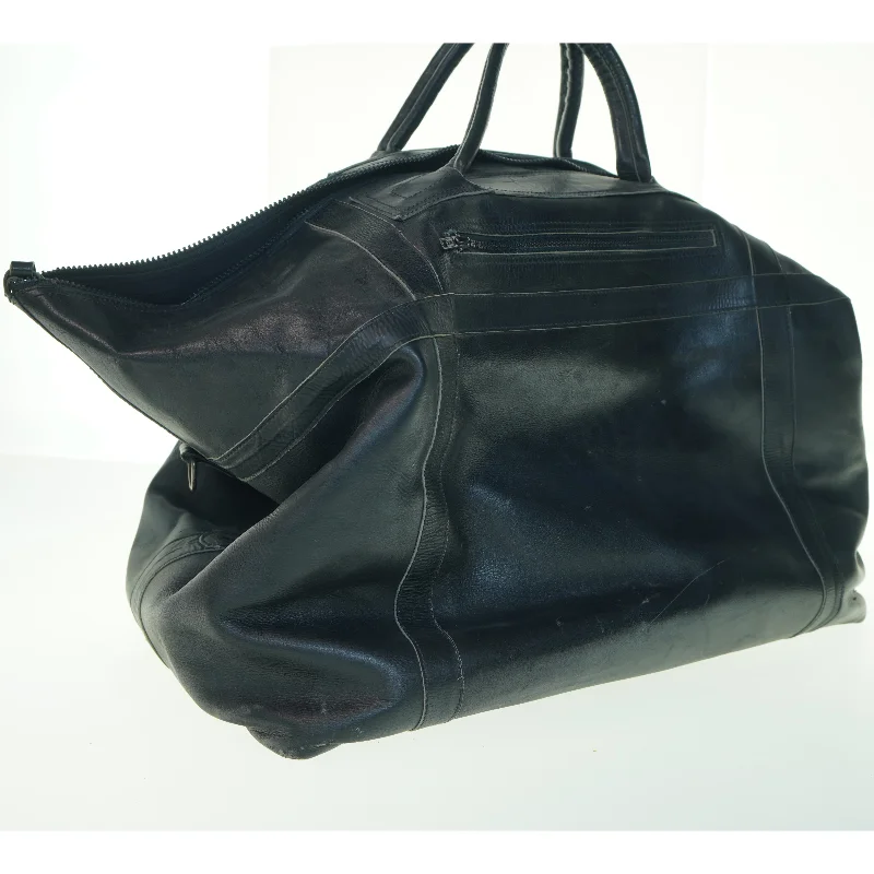 Sort lædertaske (str. 56x40x36 cm)