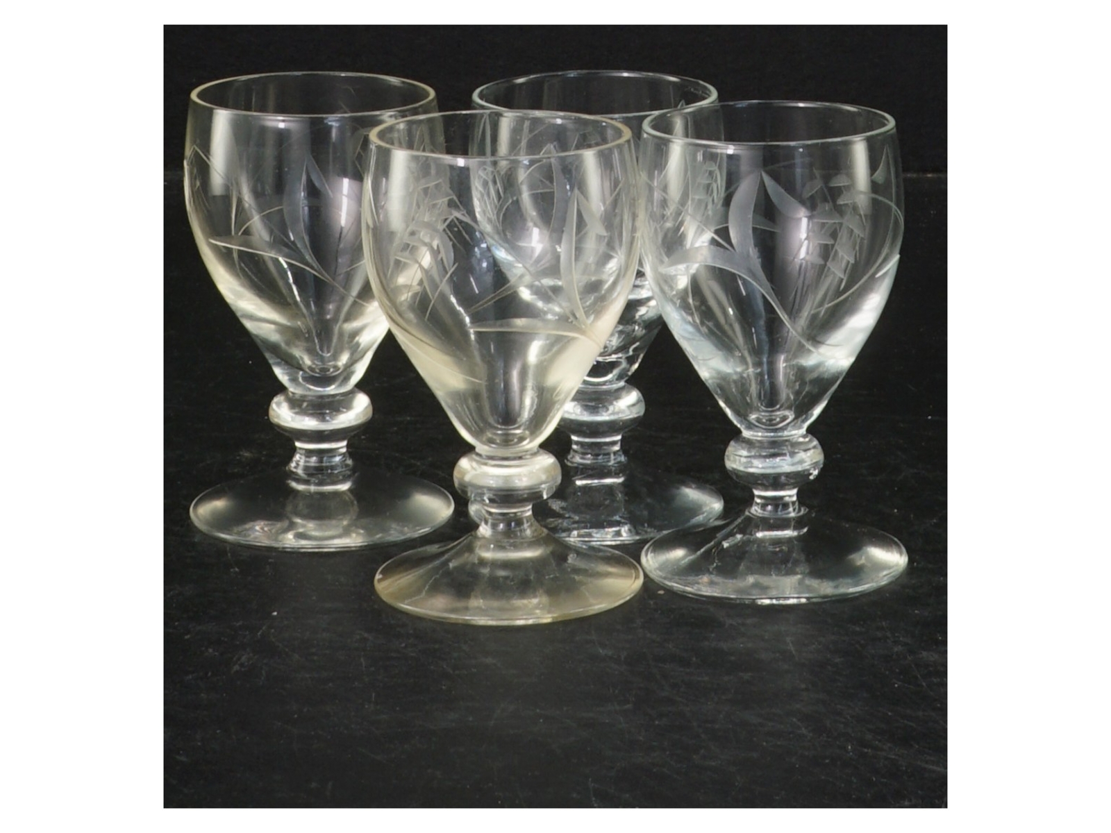 Holmegaard Bygholm portvinsglas (str. 4 styk. ø. 4,5 cm. længde. 8 cm)