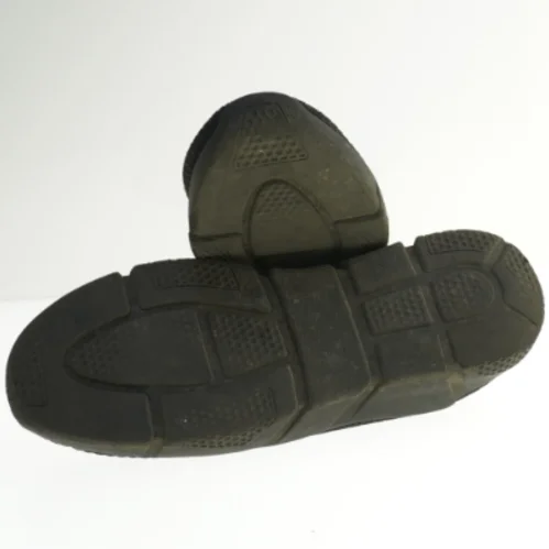 Sort sneakers til dame (str. Længde. 25,5 cm)