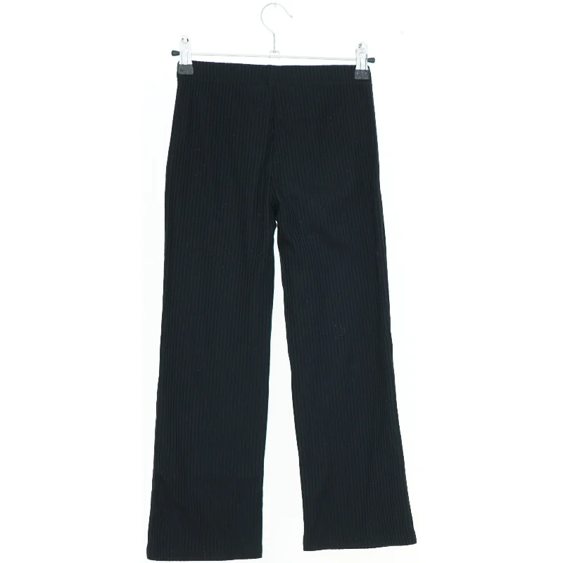 Sorte bukser fra C (str. 128)